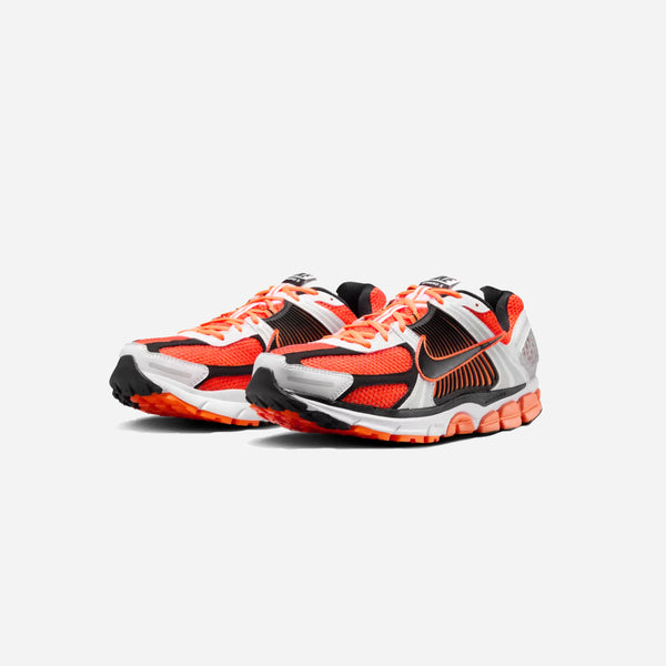 NIKE ZOOM VOMERO 5 [MENS] [TOTAL ORANGE]